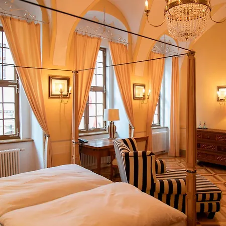 Gaestehaus Im Fluesterbogen Hotel *